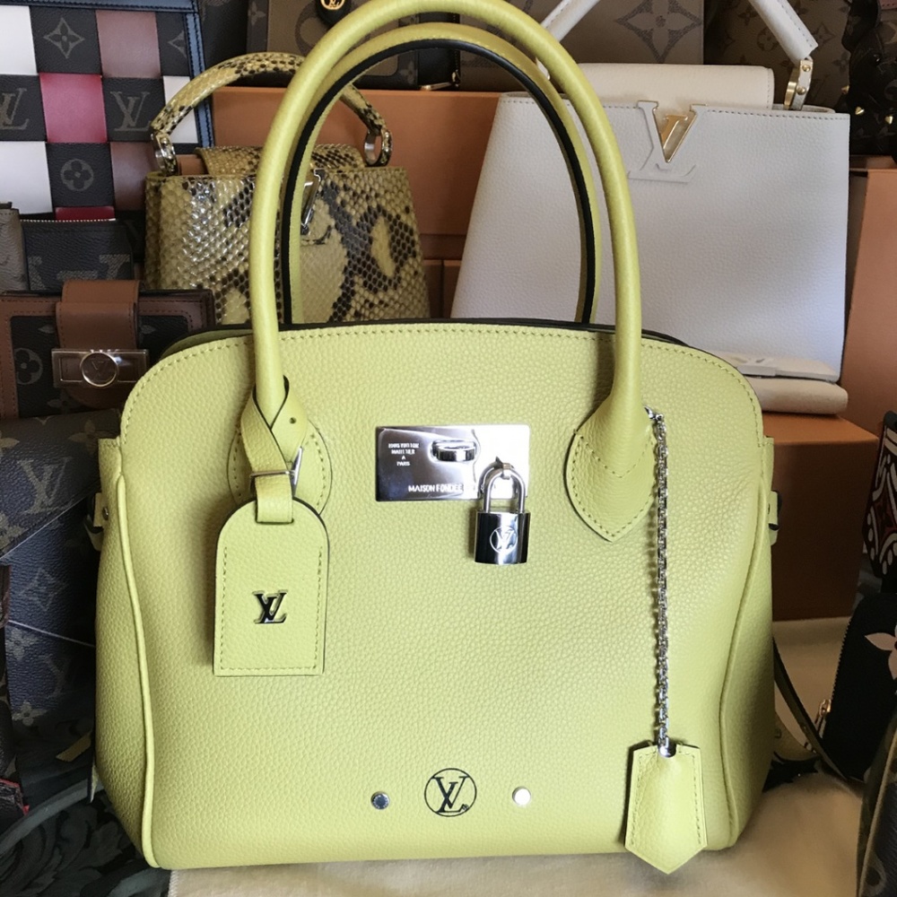 AUTHENTIC Louis Vuitton Milla